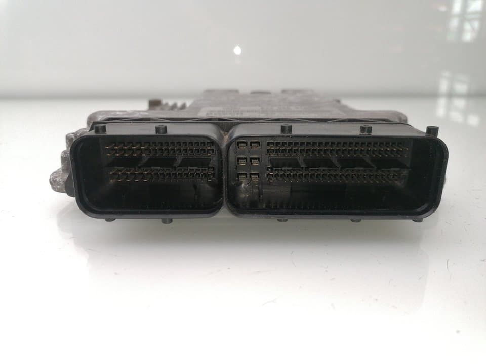 Centralita motor uce VOLKSWAGEN GOLF V BERLINA (1K1) 4