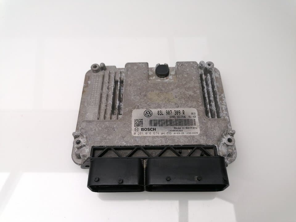 Centralita motor uce VOLKSWAGEN GOLF VI VARIANT (AJ5)