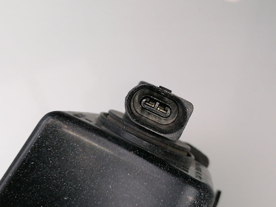 Faro antiniebla izquierdo VOLKSWAGEN POLO 2