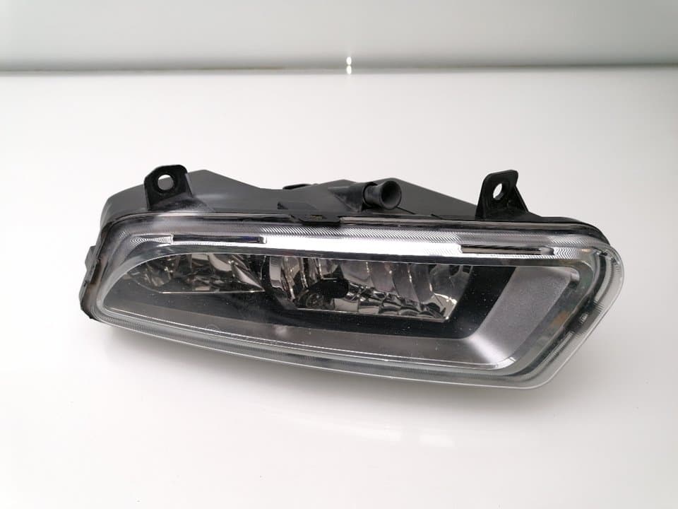 Faro antiniebla izquierdo VOLKSWAGEN POLO