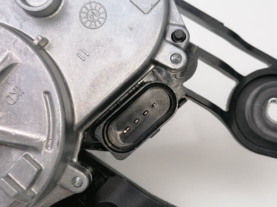 Motor limpia trasero VOLKSWAGEN GOLF VII LIM. 3
