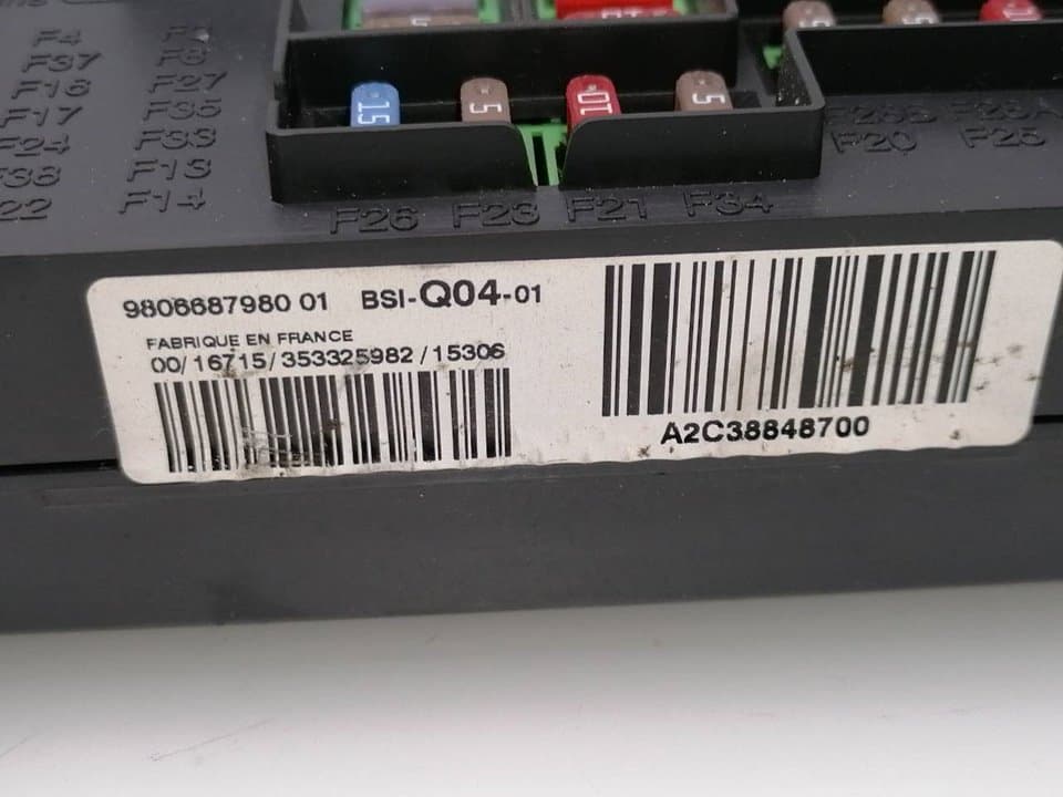 Caja reles / fusibles DS 4 4