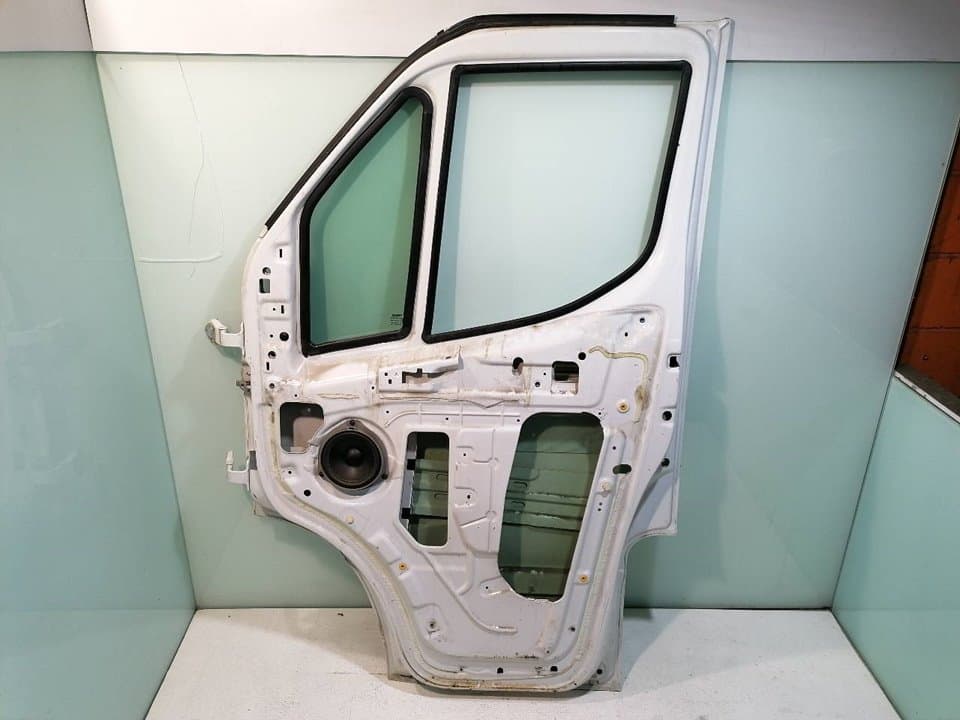 Puerta delantera derecha IVECO DAILY 5