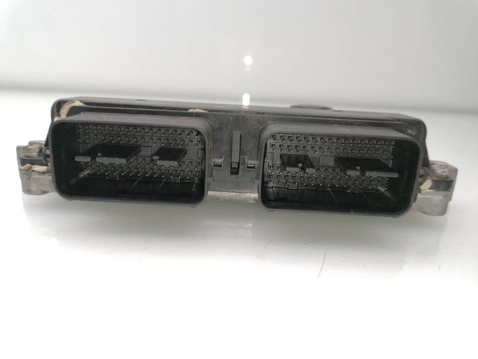 Centralita motor uce SUZUKI SWIFT SF BERLINA (EA) 2
