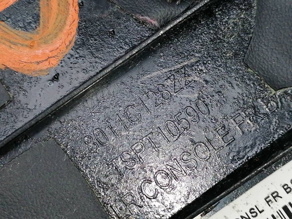 Plastico MITSUBISHI L 200 (K6/7) 2