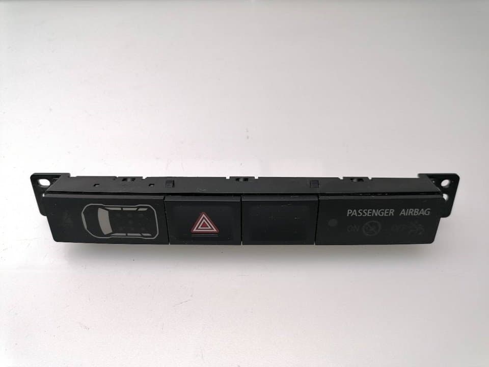 Warning MITSUBISHI L 200 (K6/7)