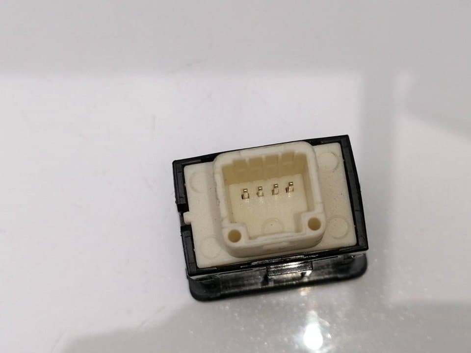 Interruptor MITSUBISHI L 200 (K6/7) 2