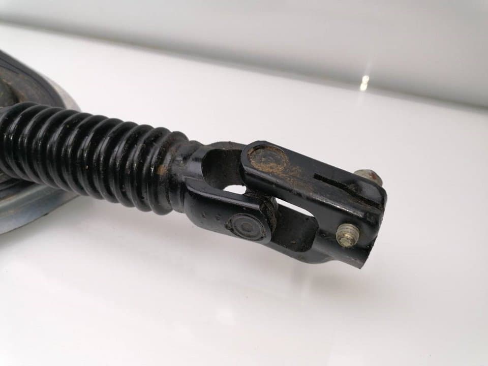 Columna direccion MITSUBISHI L 200 (K6/7) 4