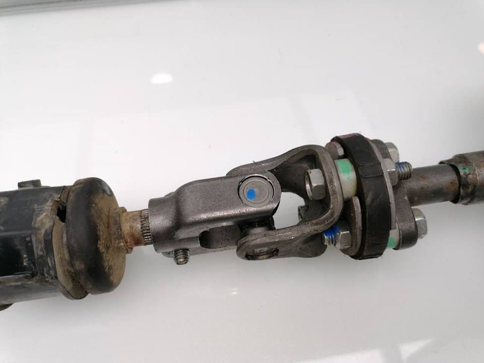 Columna direccion MITSUBISHI L 200 (K6/7) 2