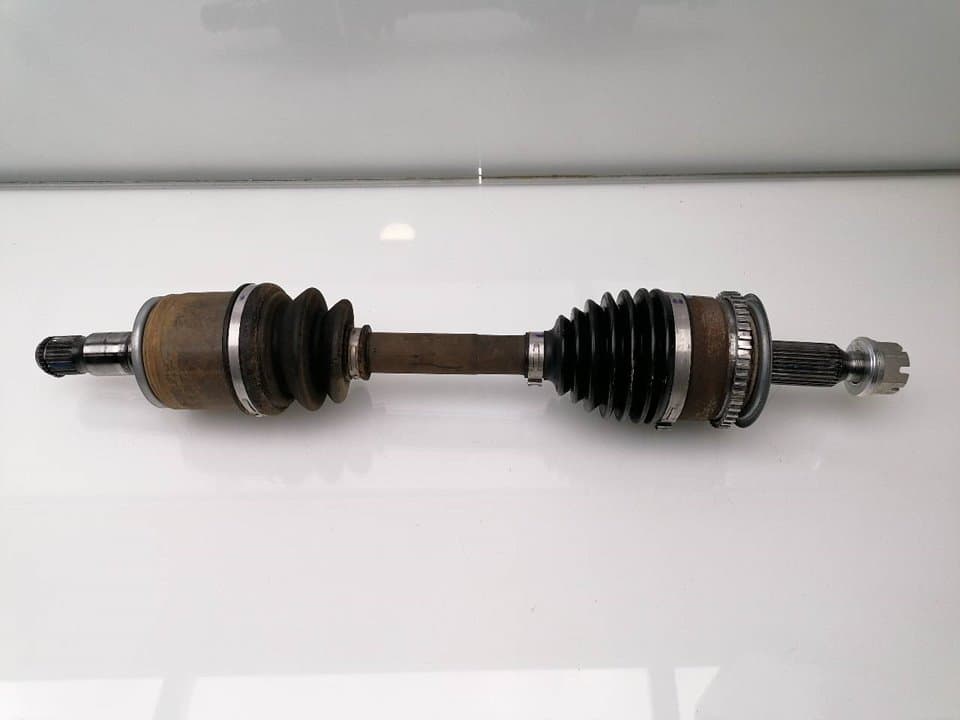 Transmision delantera izquierda MITSUBISHI L 200 (K6/7)