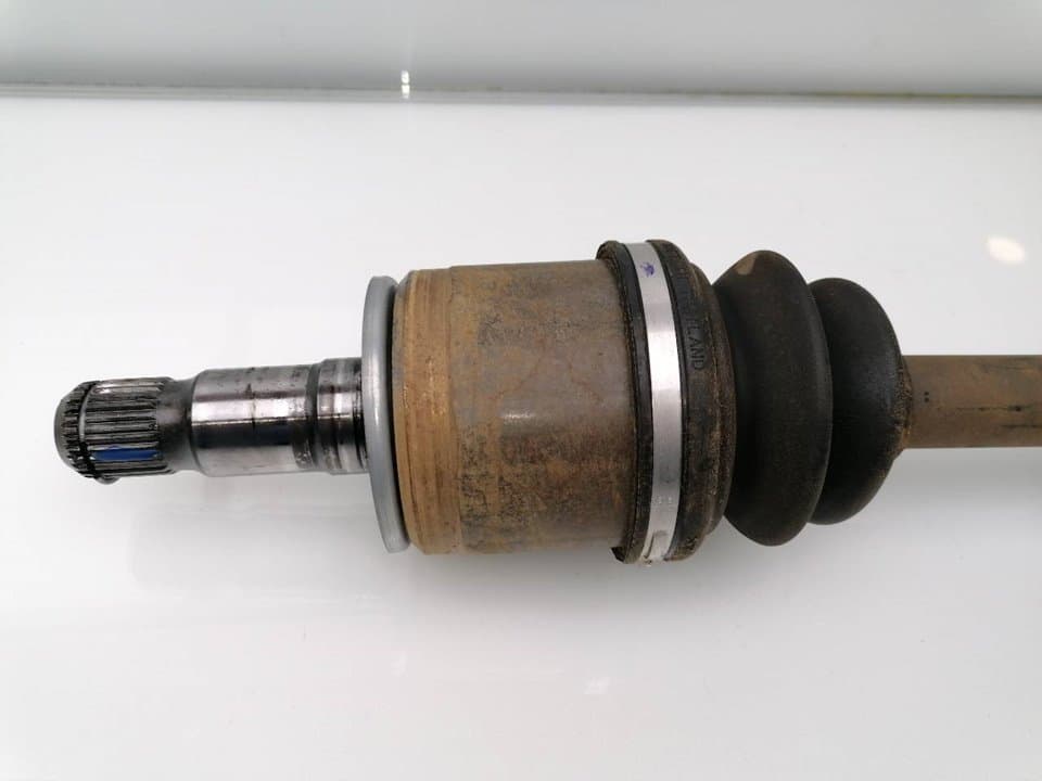Transmision delantera izquierda MITSUBISHI L 200 (K6/7) 3