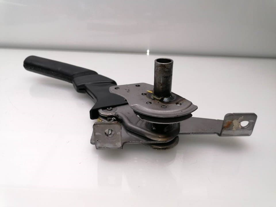 Palanca freno de mano MITSUBISHI L 200 (K6/7) 2