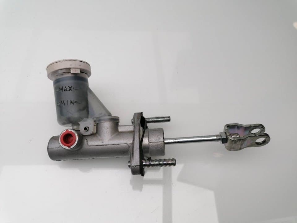 Bombin embrague MITSUBISHI L 200 (K6/7)