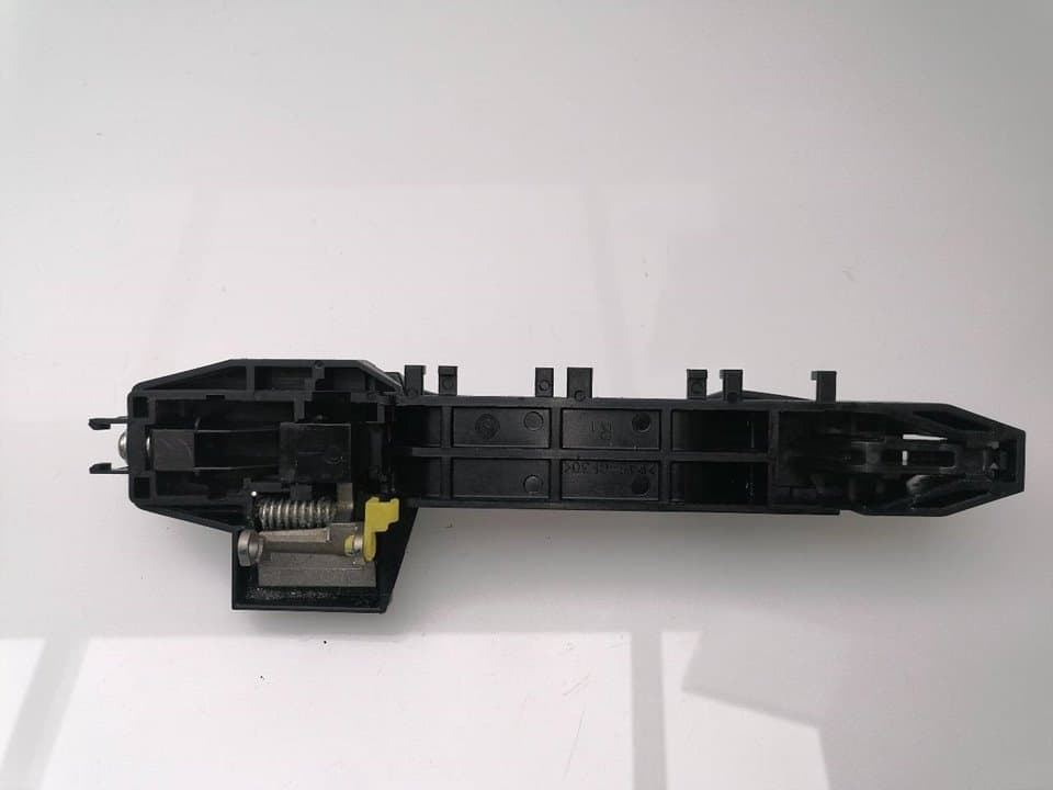Maneta exterior delantera derecha MITSUBISHI L 200 (K6/7) 2
