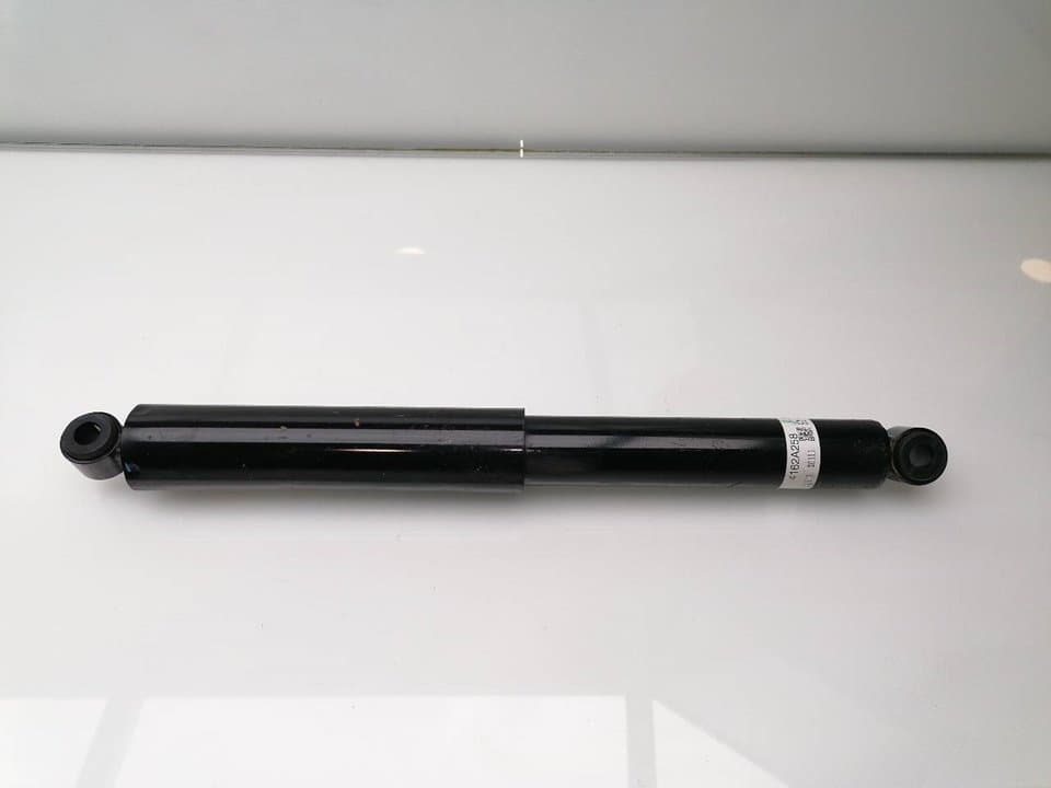Amortiguador trasero derecho MITSUBISHI L 200 (K6/7)