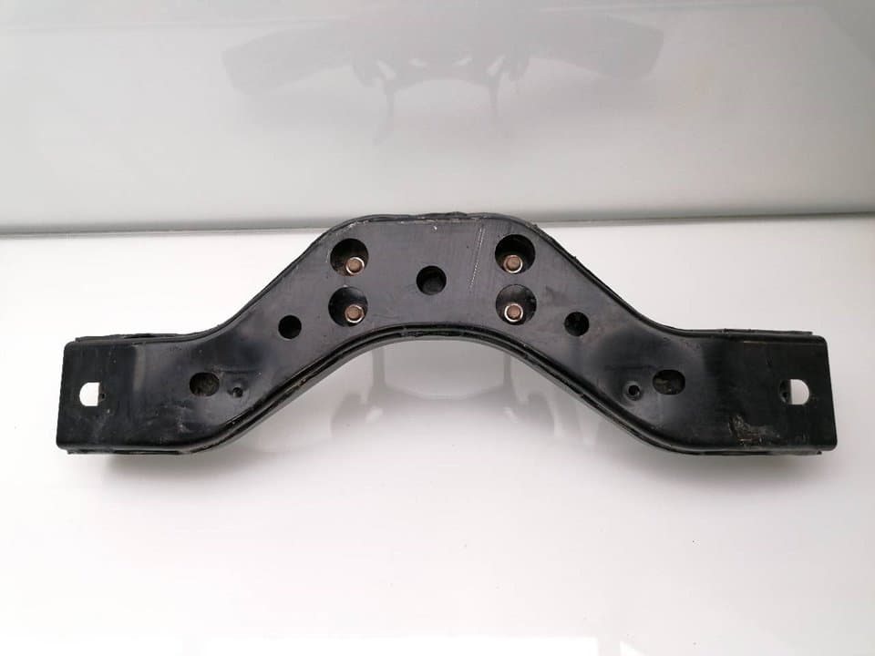 Soporte cambio MITSUBISHI L 200 (K6/7) 3