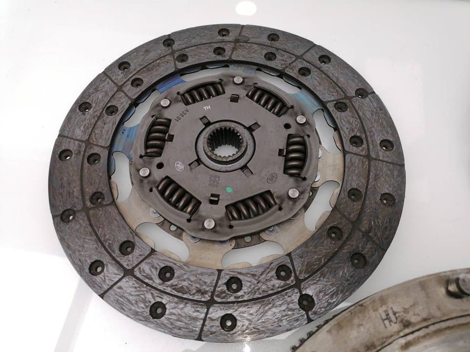 Kit embrague MITSUBISHI L 200 (K6/7) 4