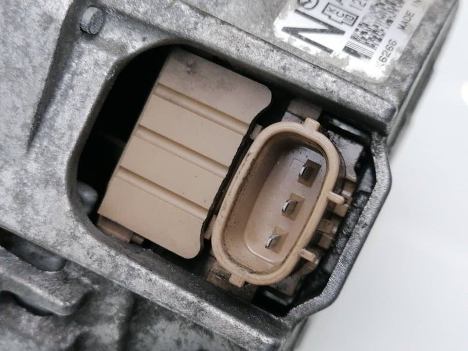 Alternador MAZDA 6 BERLINA (GG) 4