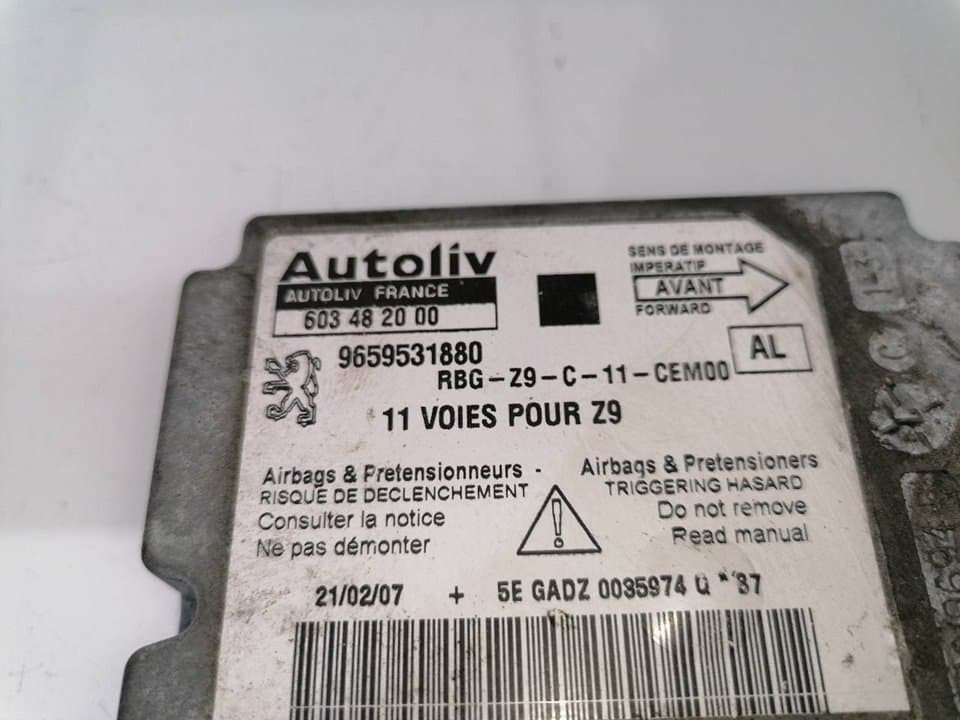 Centralita airbag PEUGEOT 607 (S1) 4