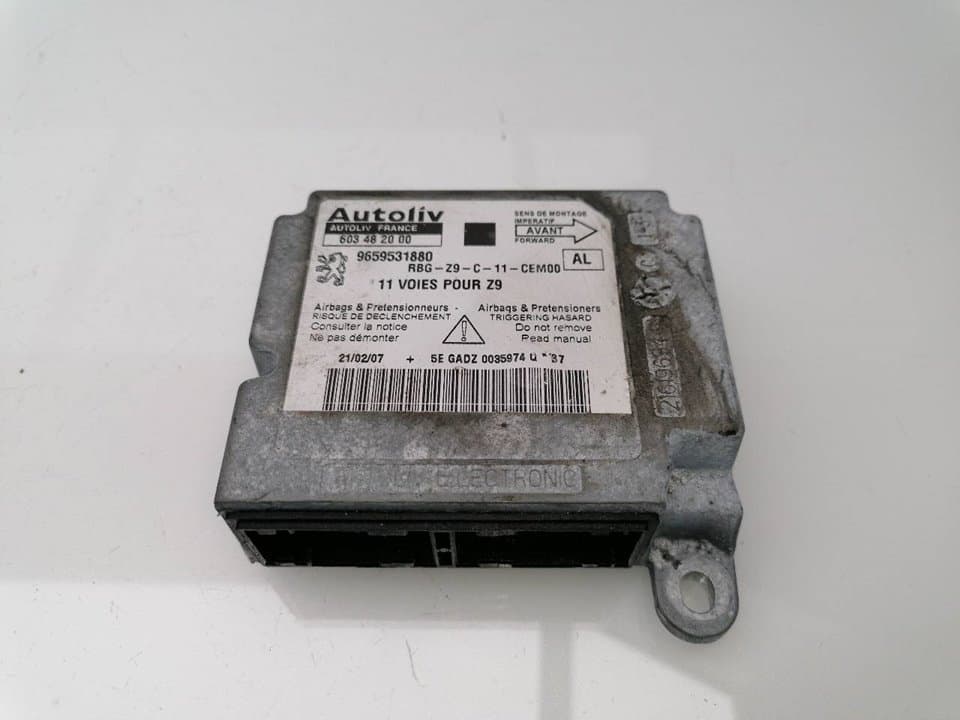 Centralita airbag PEUGEOT 607 (S1)