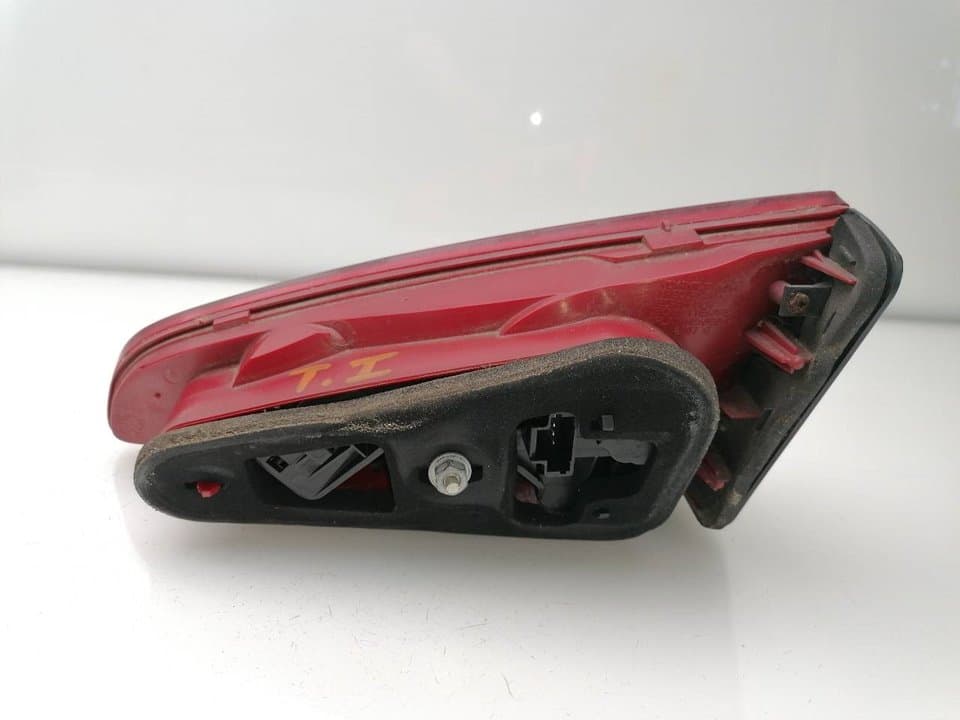 Piloto trasero izquierdo PEUGEOT 607 (S1) 3