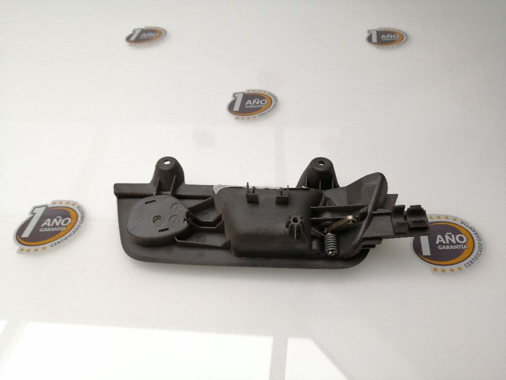 Maneta interior trasera izquierda AUDI A4 BERLINA (8E) 3