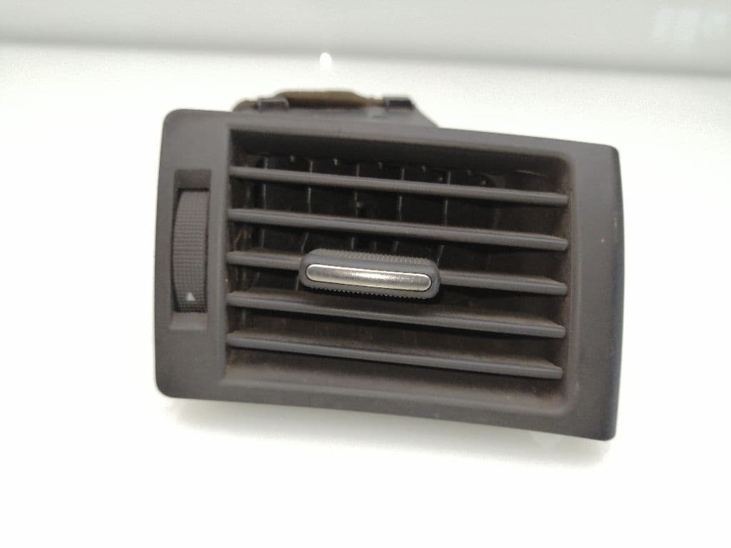 Plastico AUDI A4 BERLINA (8E)