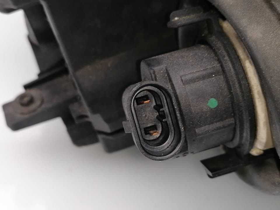 Faro izquierdo BMW SERIE 3 BERLINA (E90) 4