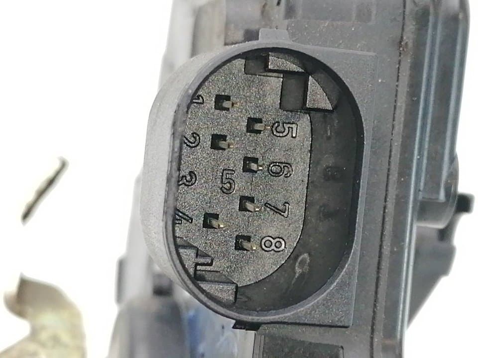 Cerradura puerta trasera derecha BMW SERIE 3 BERLINA (E90) 4