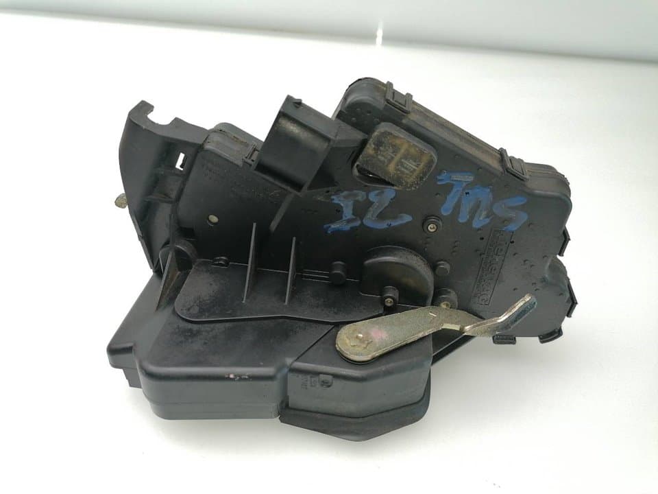 Cerradura puerta trasera izquierda BMW SERIE 3 BERLINA (E90) 4