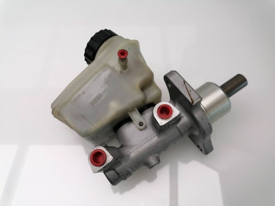 Bomba freno BMW SERIE 3 BERLINA (E90) 2