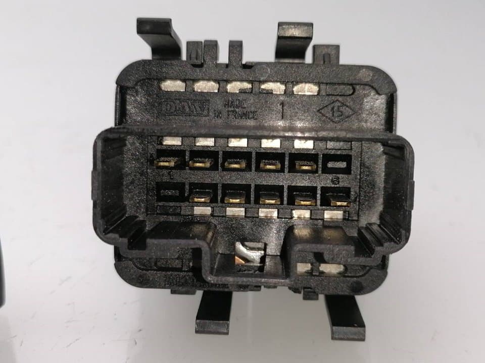Mando elevalunas delantero izquierdo RENAULT VEL SATIS (BJ0) 4