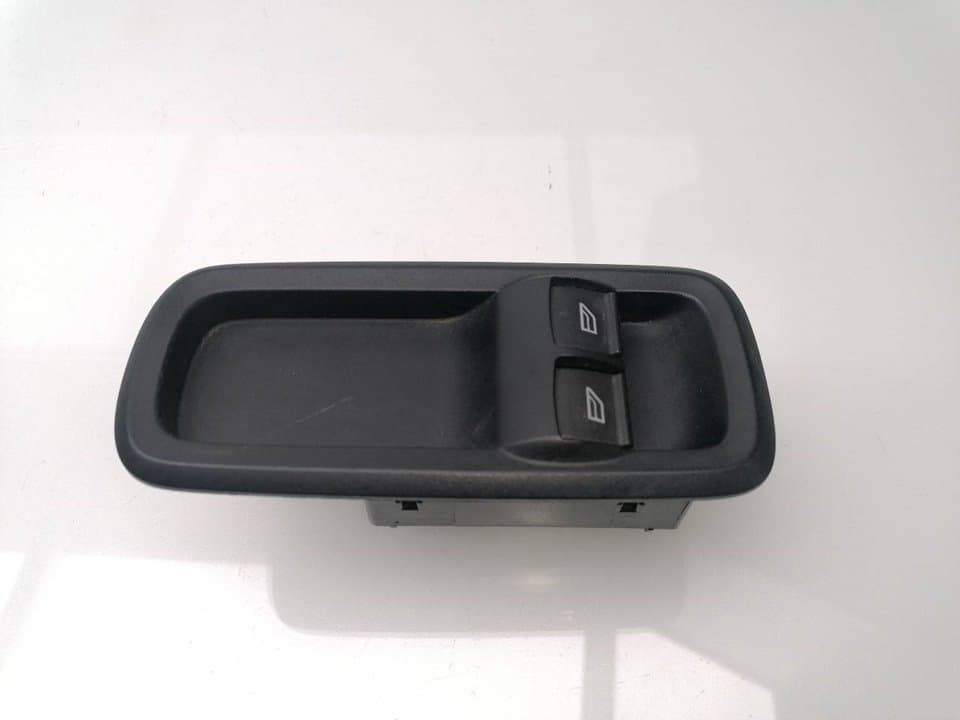Mando elevalunas delantero izquierdo FORD FIESTA (CE1)