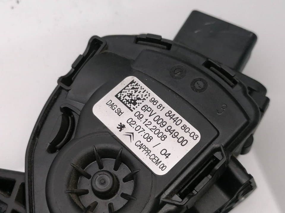 Pedal acelerador PEUGEOT 207 3