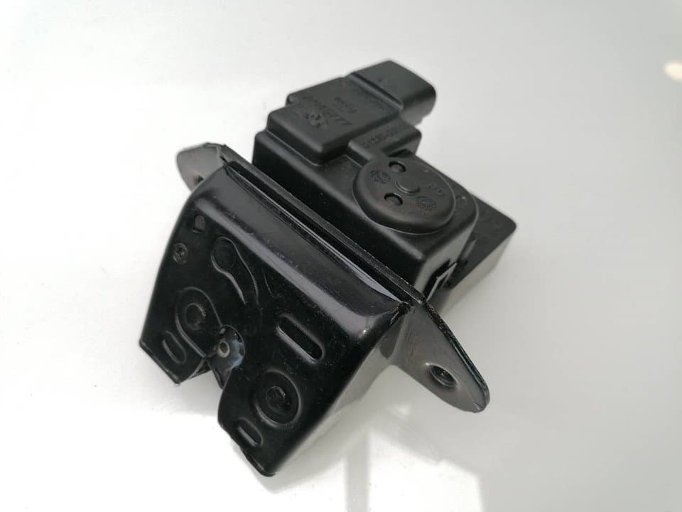 Cerradura maletero / porton HYUNDAI I30