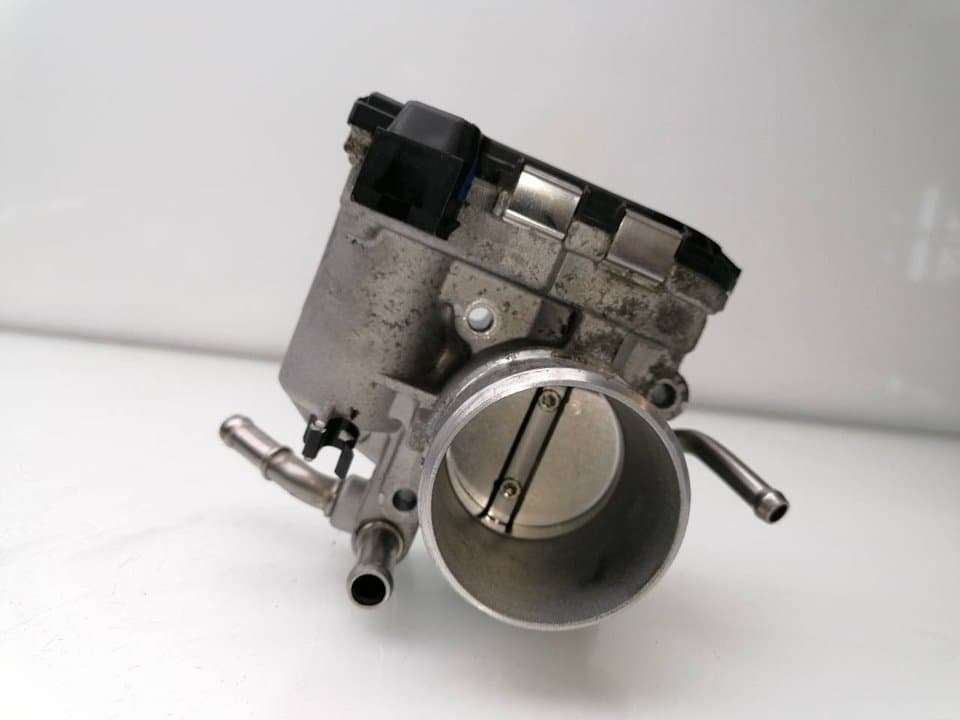 Caja mariposa HYUNDAI I30