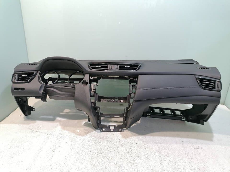 Salpicadero NISSAN X-TRAIL (T32)