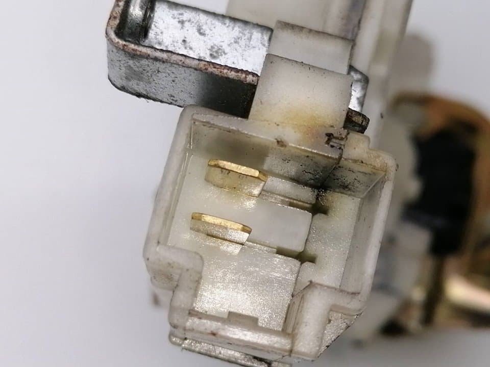 Cerradura puerta trasera izquierda NISSAN TERRANO/TERRANO.II (R20) 2