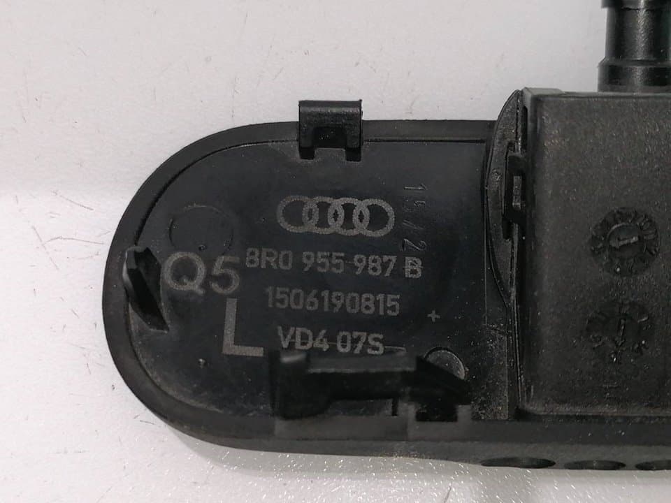 Plastico AUDI Q5 (8R) 2