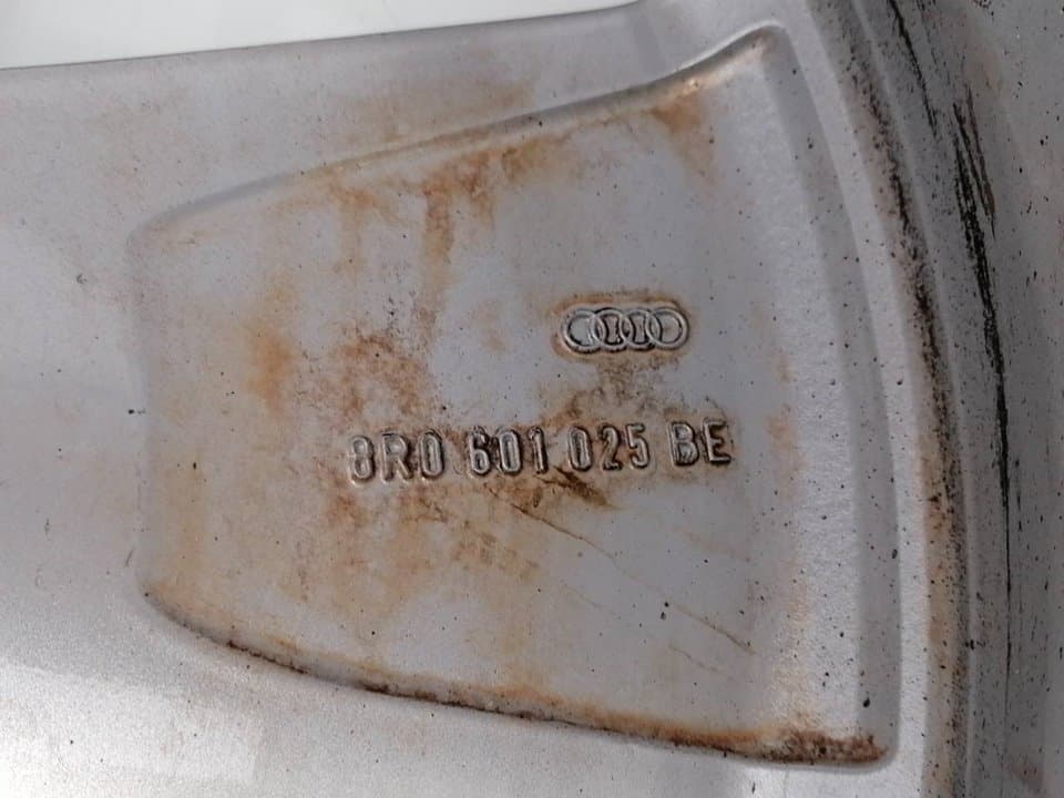 Llanta AUDI Q5 (8R) 4