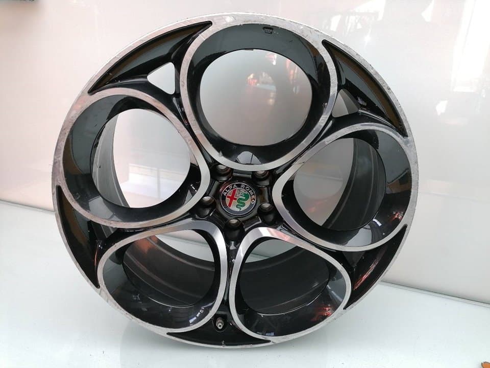 Llanta ALFA ROMEO STELVIO (630)