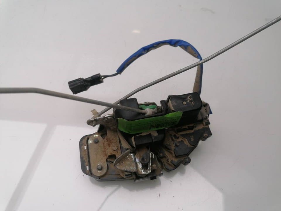 Cerradura puerta trasera derecha KIA SORENTO 4