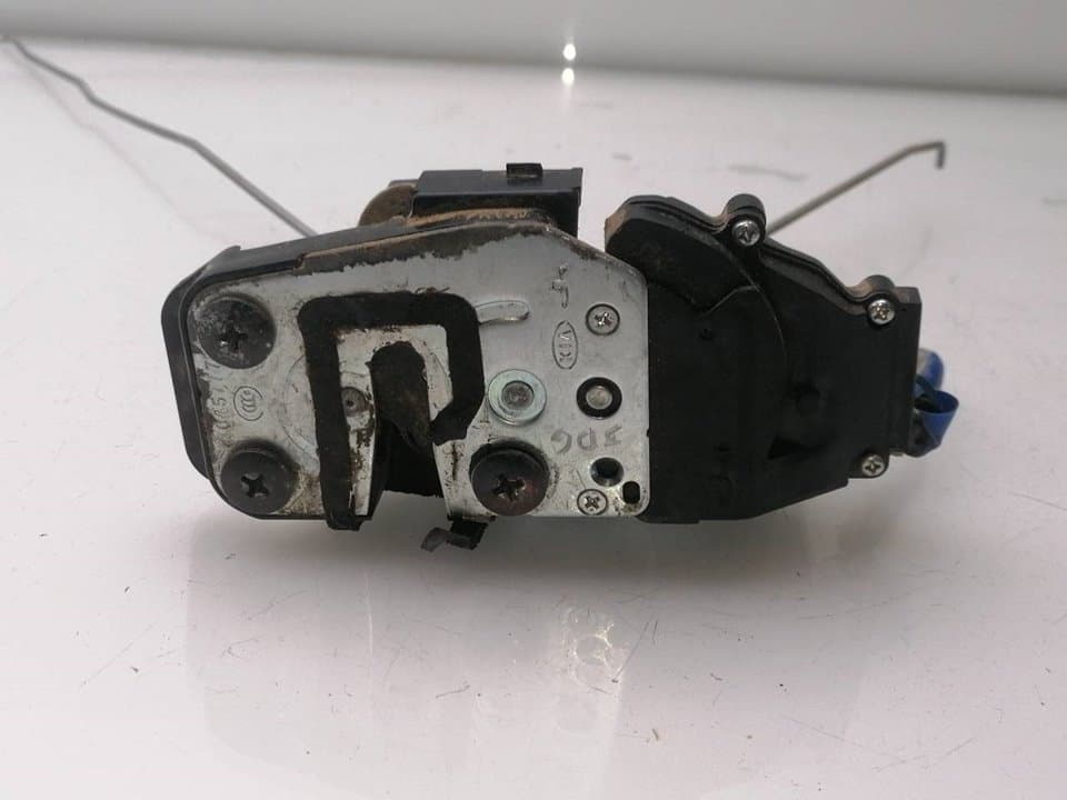 Cerradura puerta trasera derecha KIA SORENTO