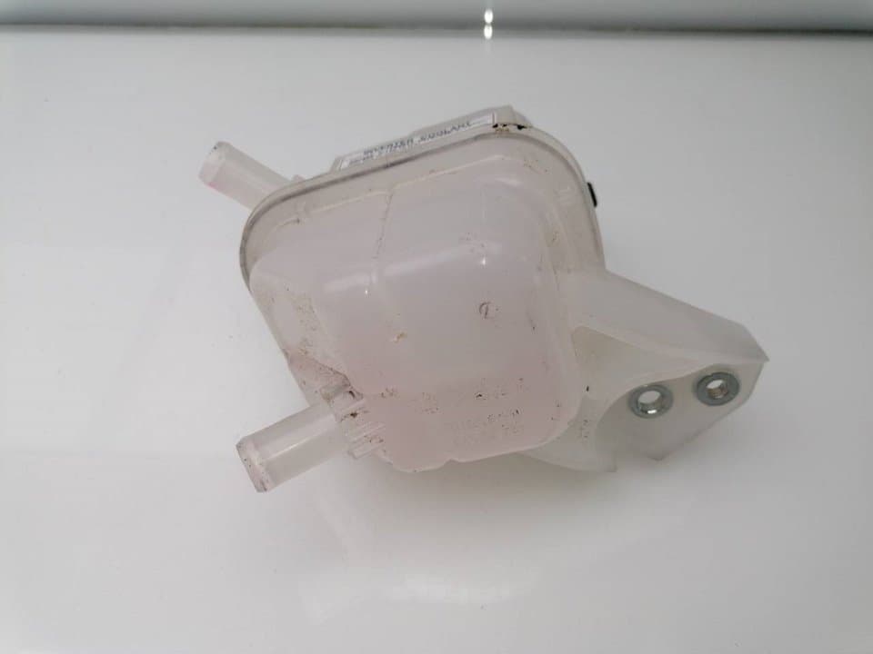Deposito expansion TOYOTA YARIS 2