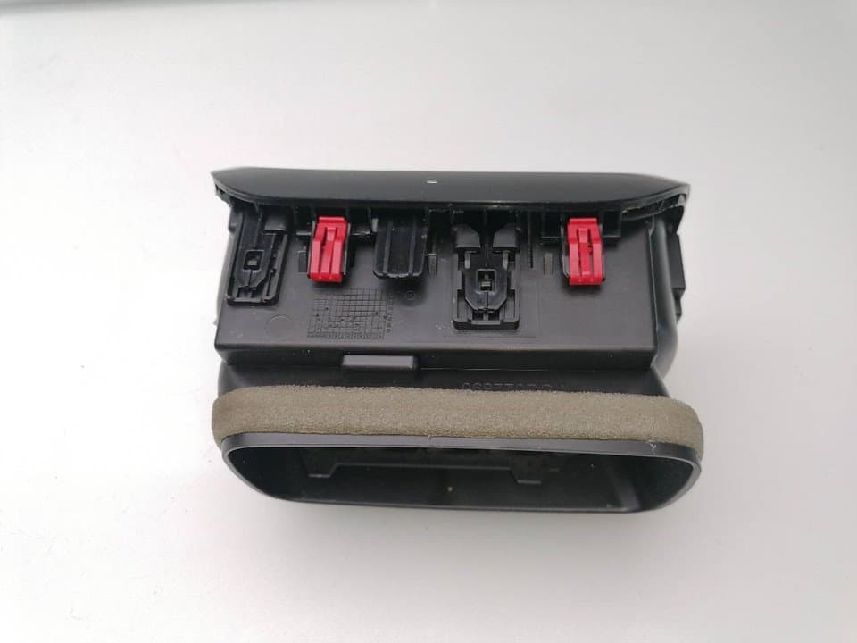 Recambio TOYOTA YARIS ref. 55660K0050 2