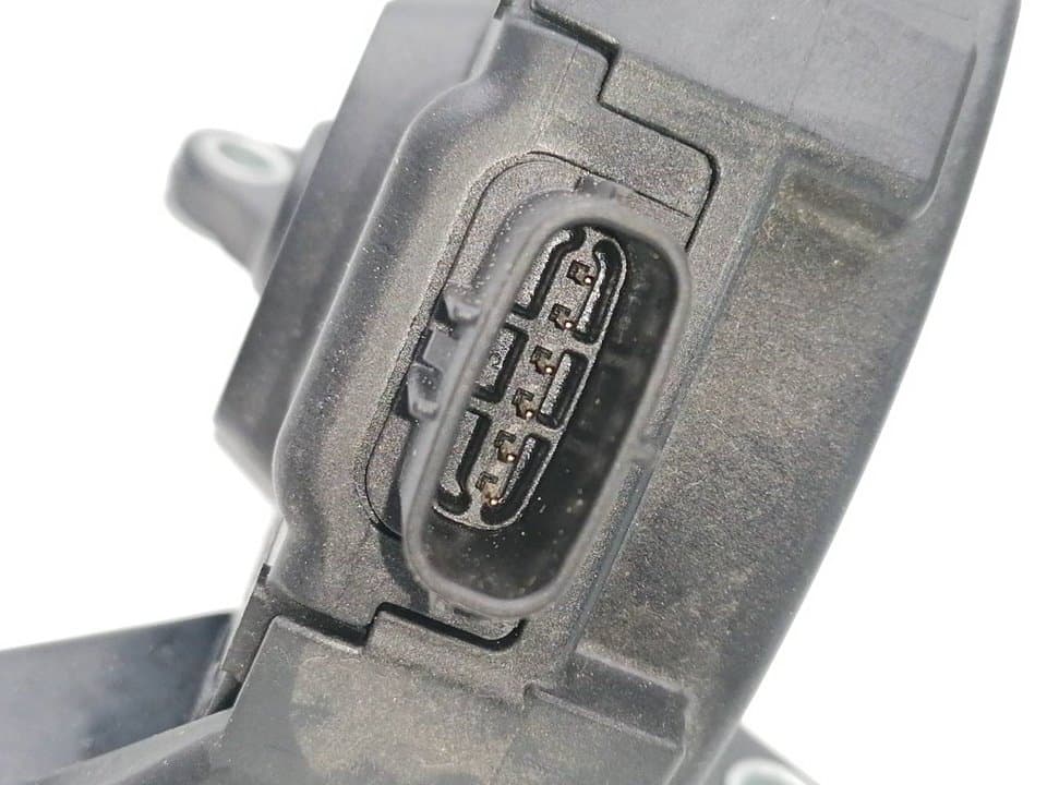 Pedal acelerador TOYOTA YARIS 2