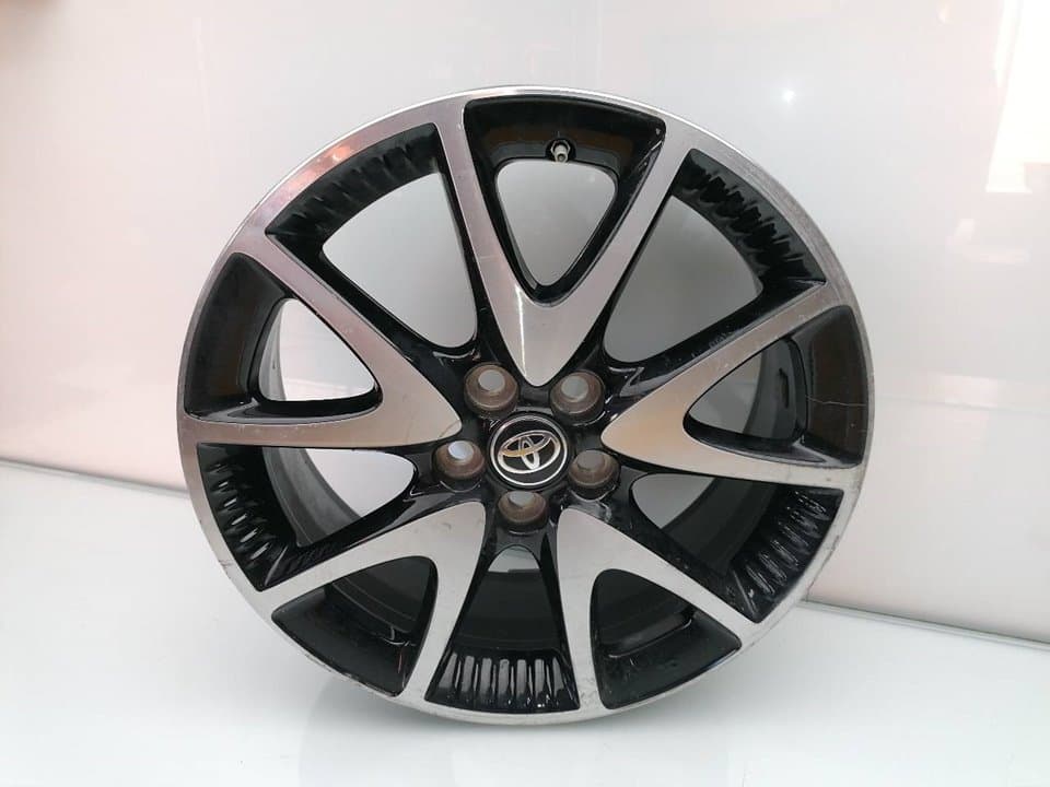 Llanta TOYOTA YARIS