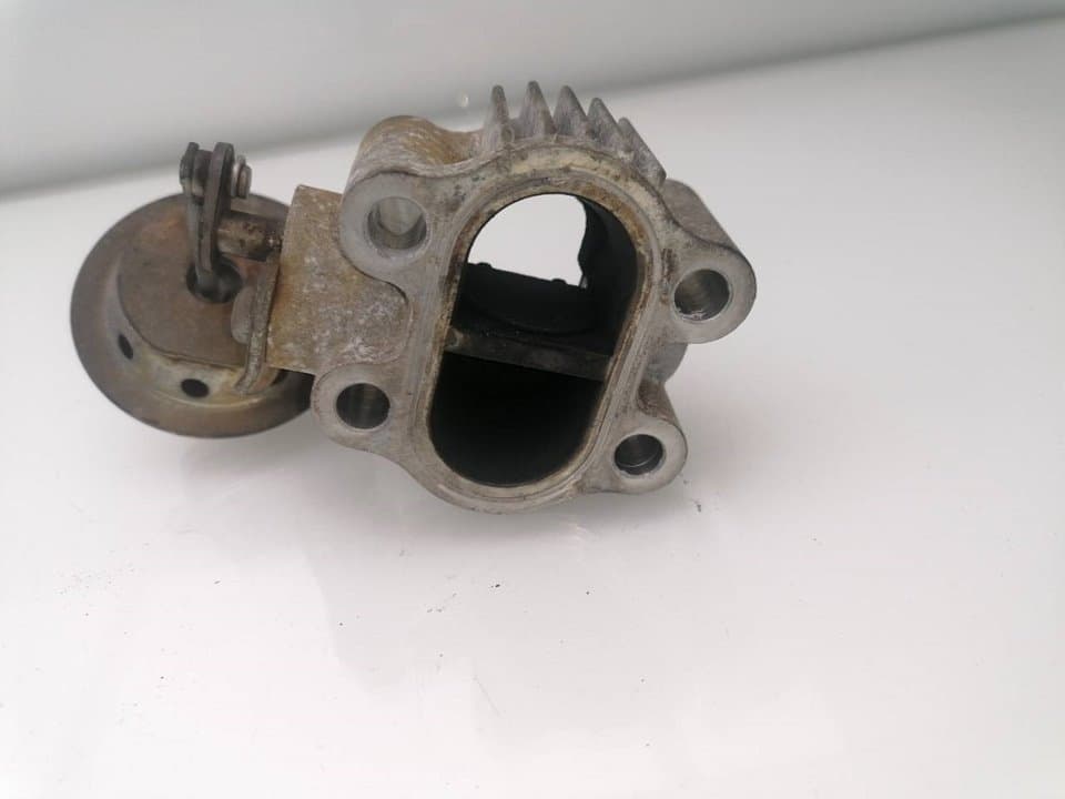 Valvula egr TOYOTA AVENSIS 3