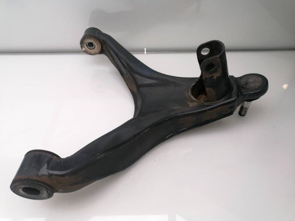 Brazo suspension inferior delantero derecho IVECO DAILY