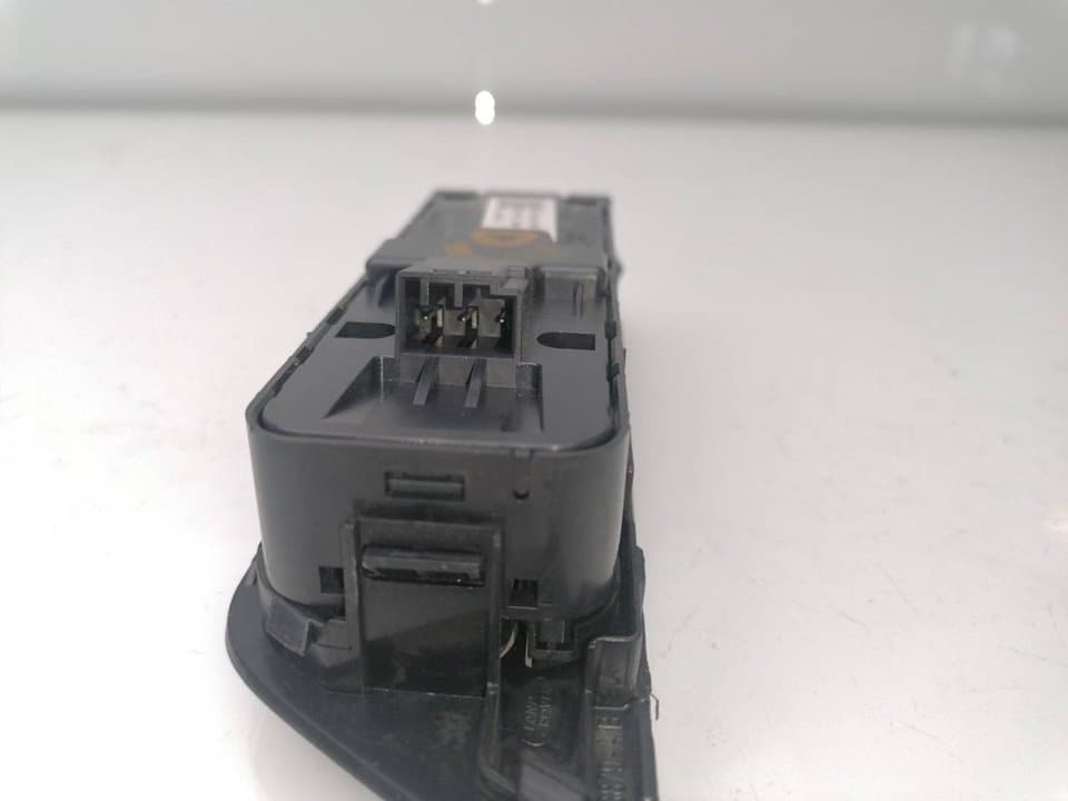 Mando elevalunas delantero izquierdo LAND ROVER RANGE ROVER EVOQUE 4